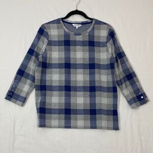Northern Reflections Blue and Gray Block Top Three Quarter Sleeves